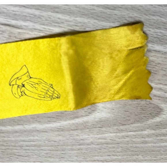 Serenity Prayer Yellow Ribbon Bookmark Vintage Satin AA Recovery 1960s - Picture 8 of 8